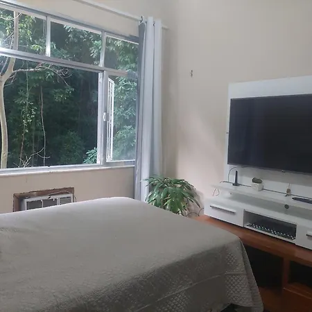 Meu Lar Copacabana, Silencioso E Confortavel!
